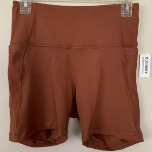 m active biker shorts
has side pockets
comfy & soft